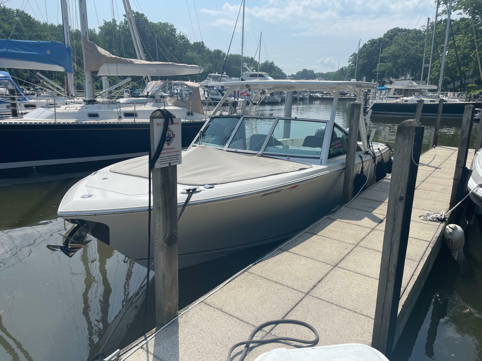 2023 Sailfish 276 DC