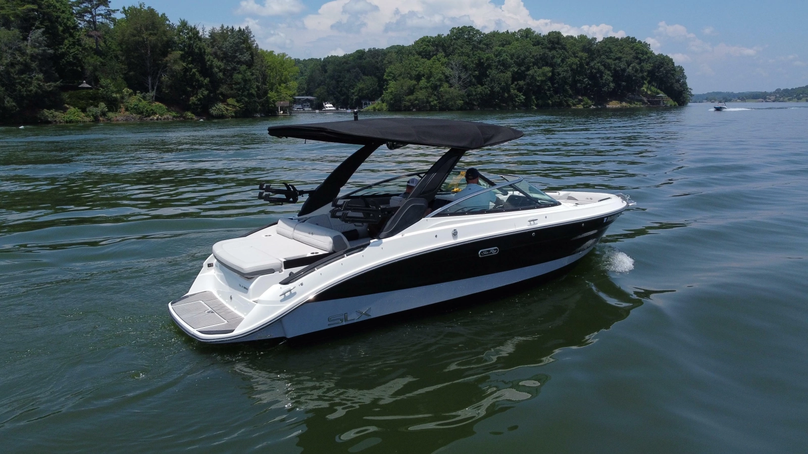 2023 Sea Ray SLX 260 Surf