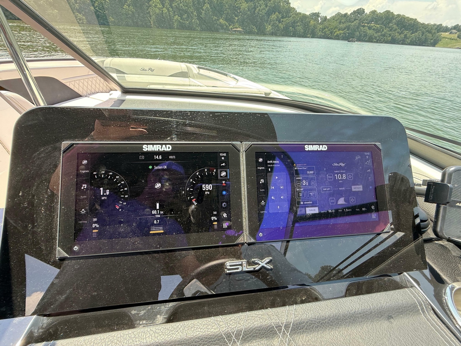 2023 Sea Ray SLX 260 Surf