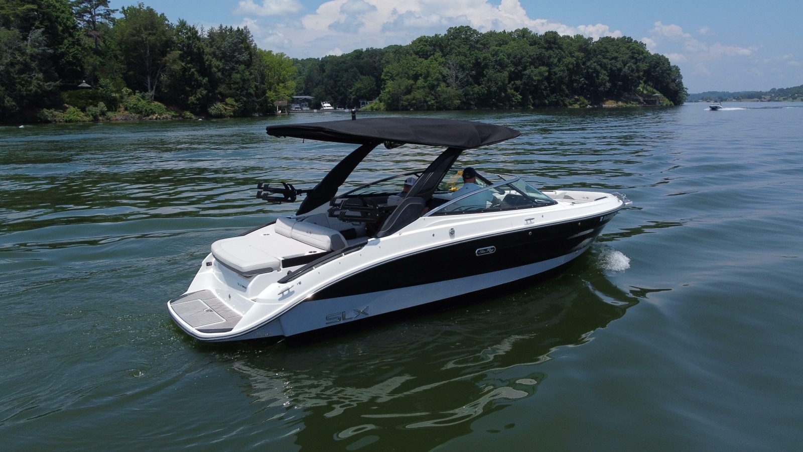 2023 Sea Ray SLX 260 Surf