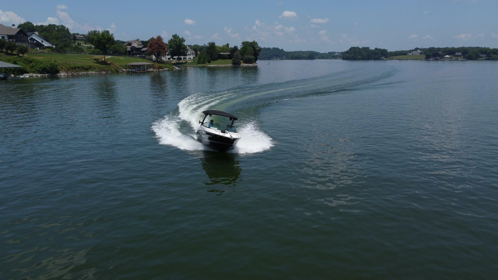 2023 Sea Ray SLX 260 Surf