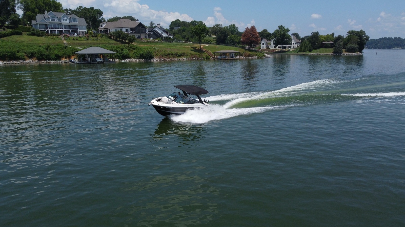 2023 Sea Ray SLX 260 Surf