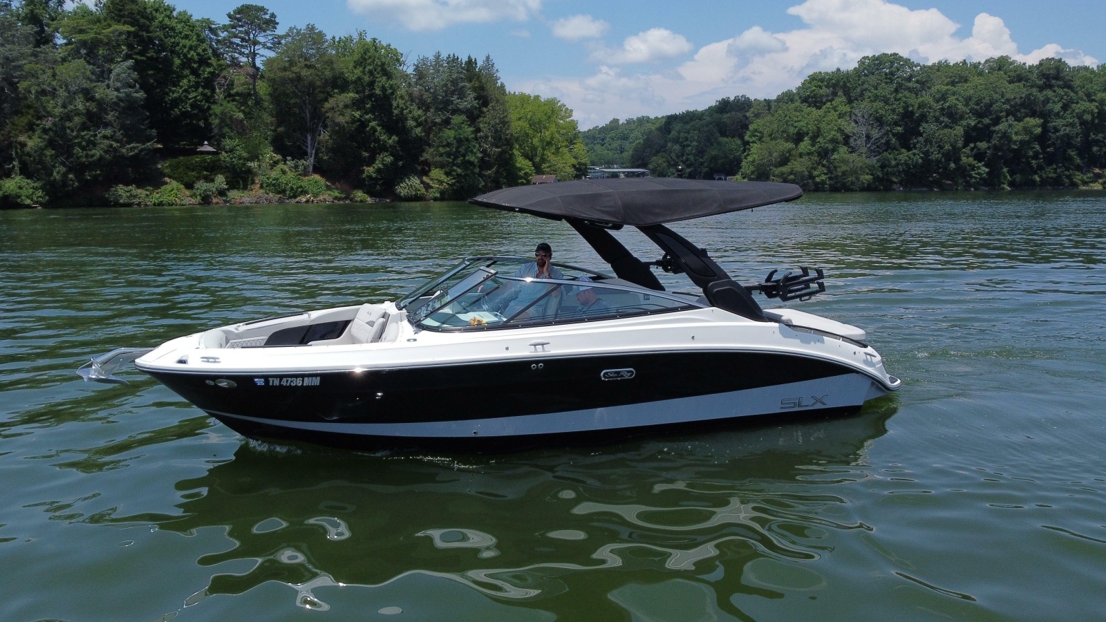 2023 Sea Ray SLX 260 Surf
