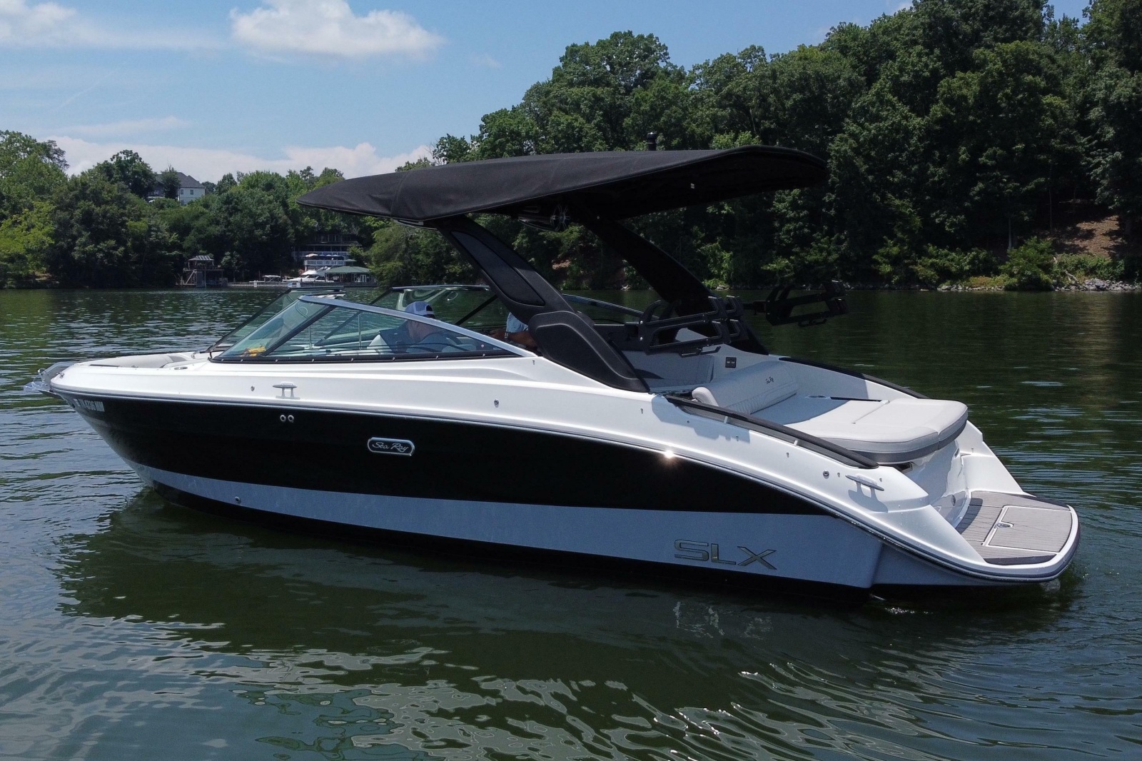 2023 Sea Ray SLX 260 Surf