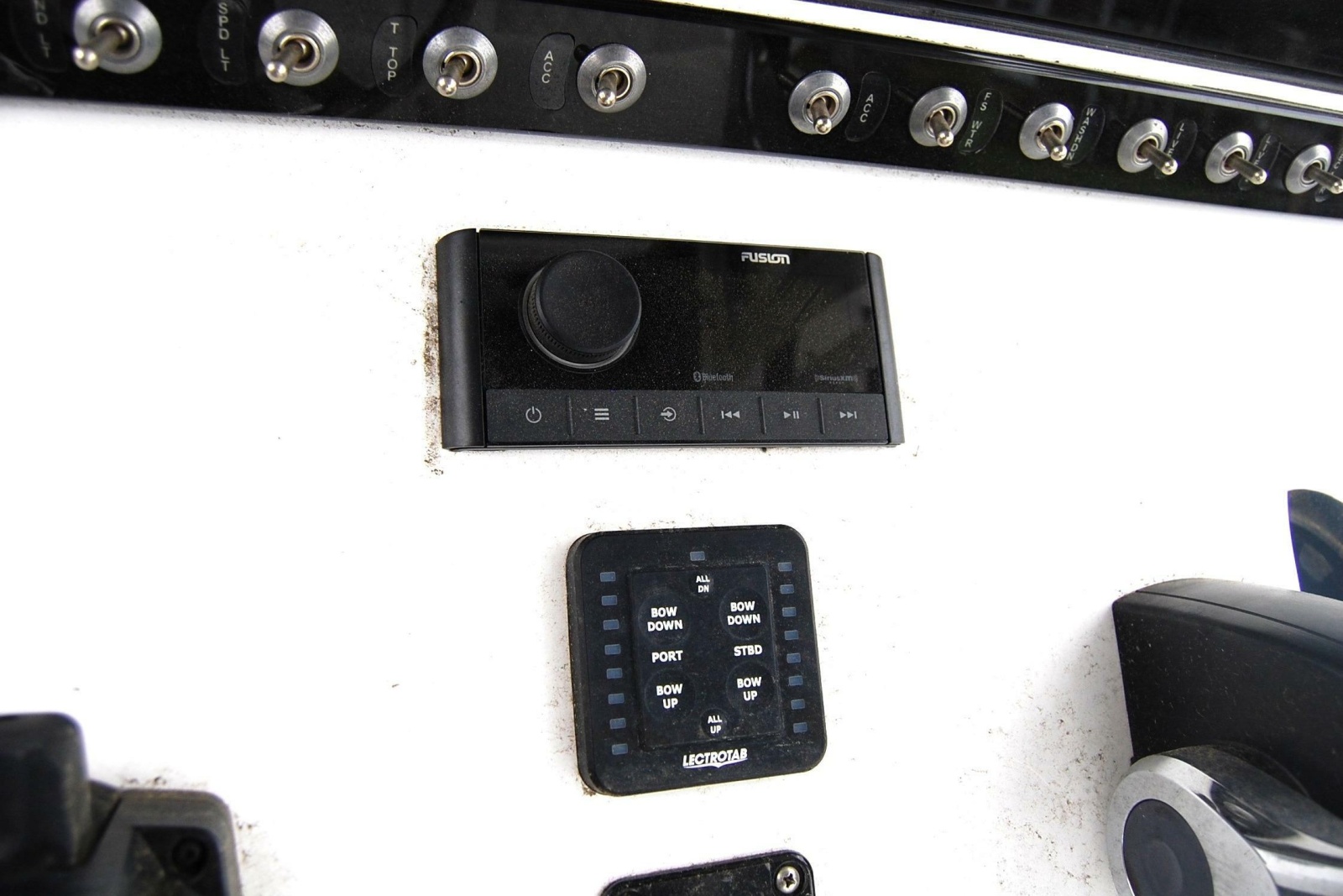 2023 Sportsman Open 242 Center Console