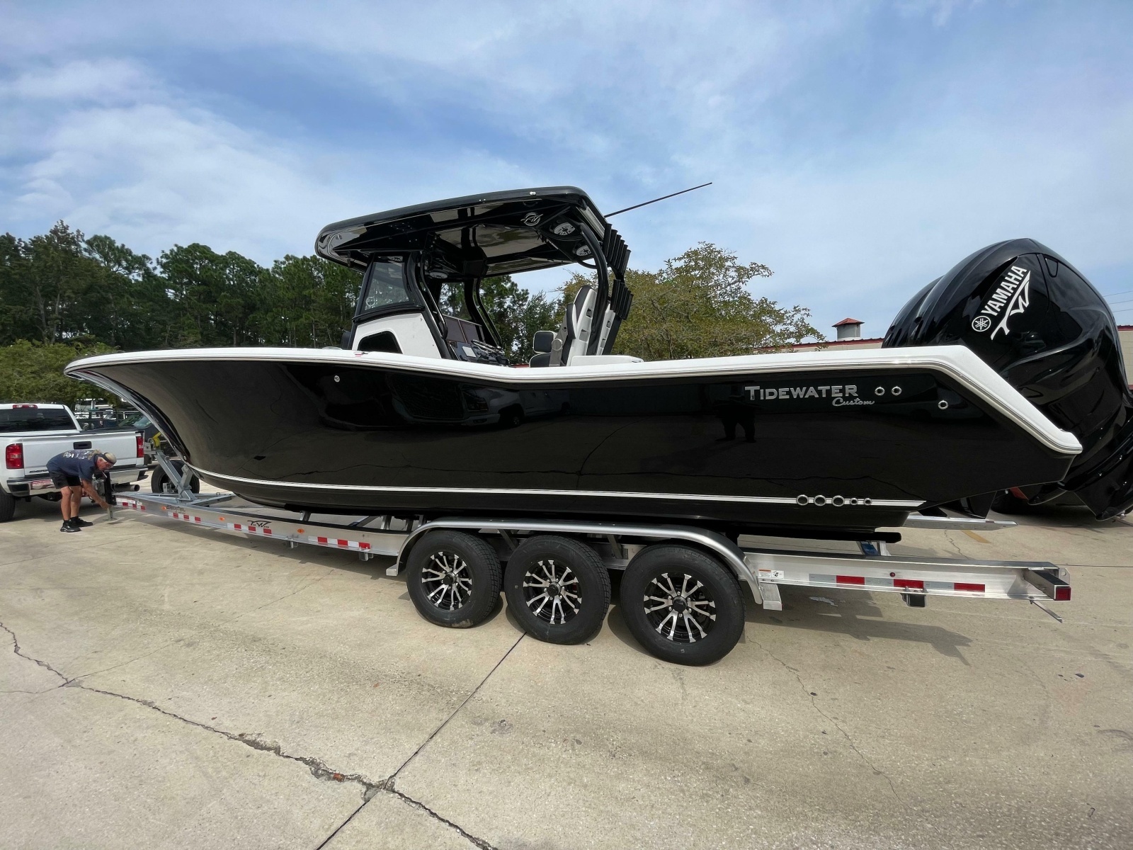 2023 Tidewater 320 CC Adventure