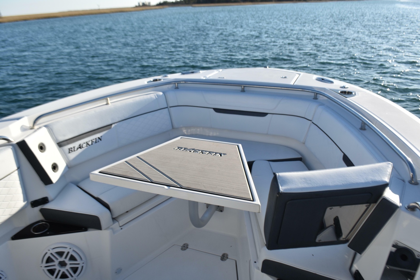 2022 Blackfin 272 CC
