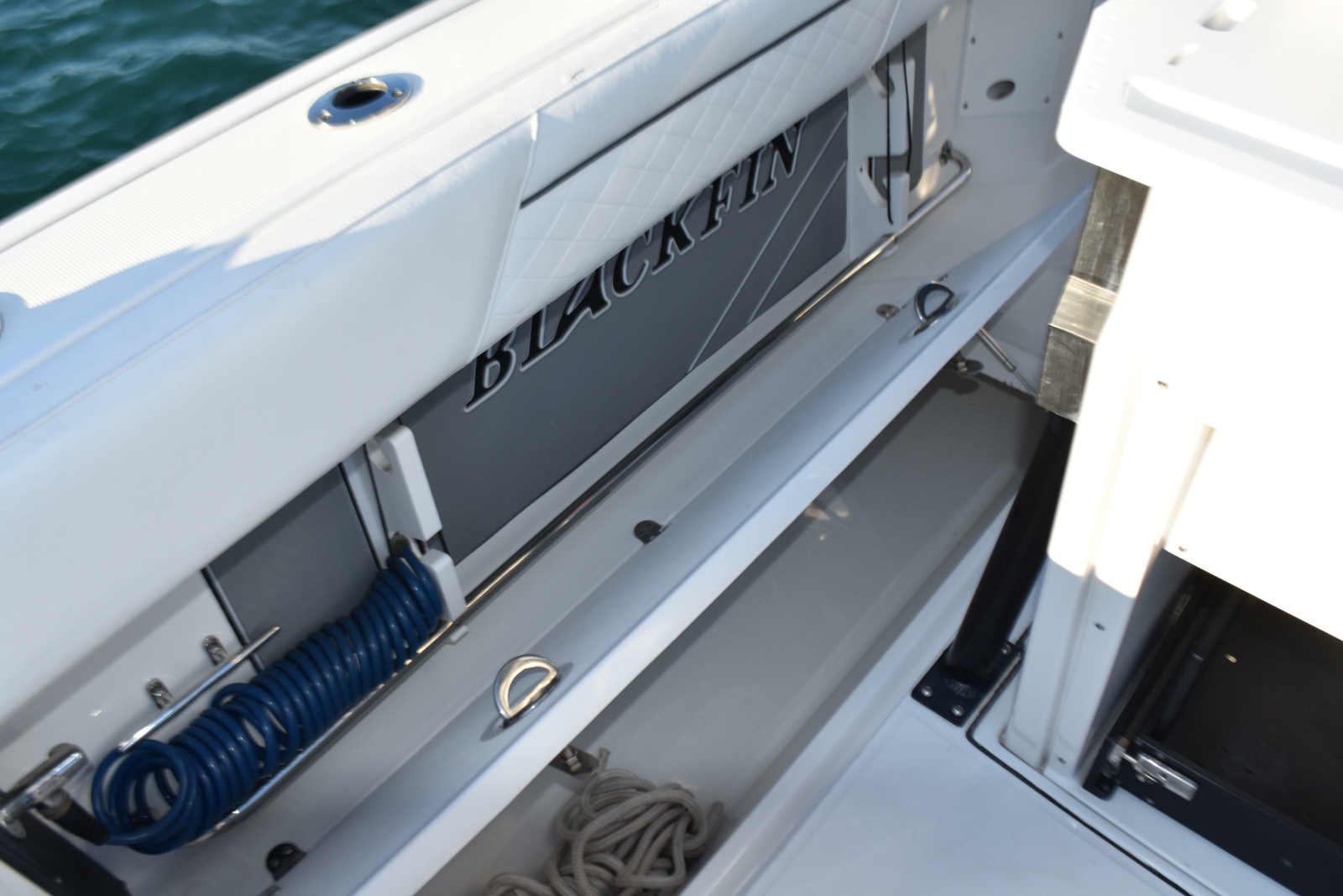2022 Blackfin 272 CC
