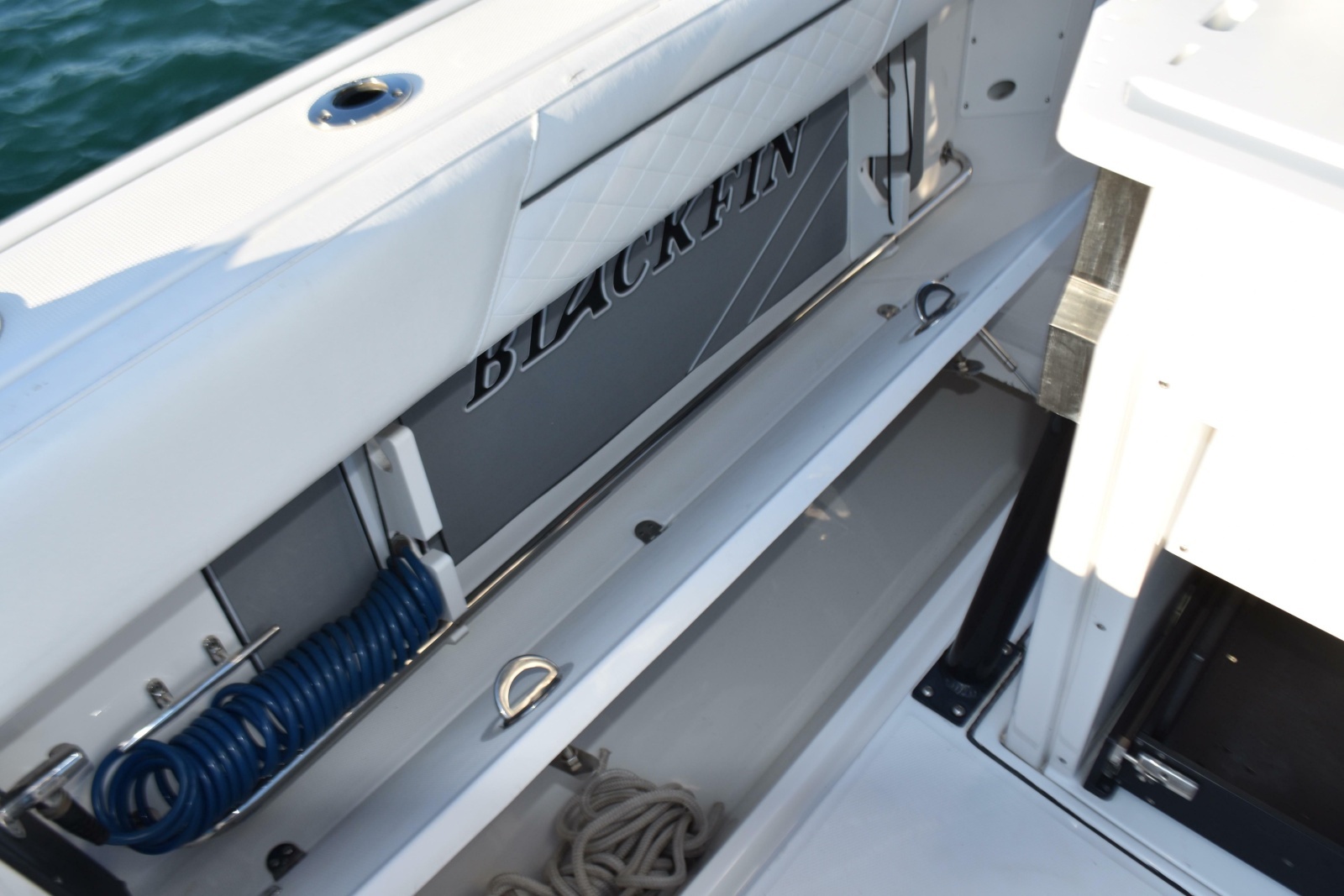 2022 Blackfin 272 CC