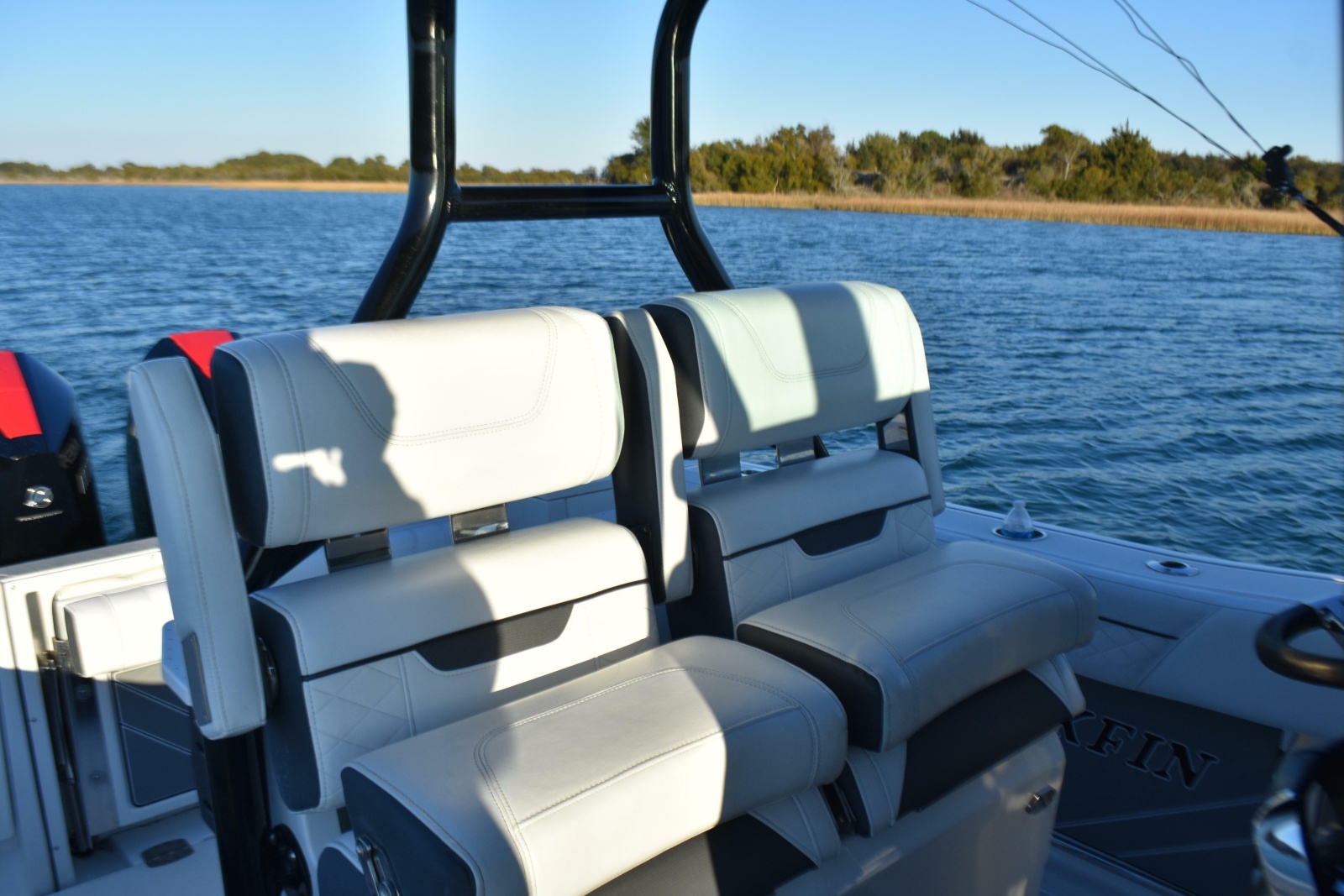 2022 Blackfin 272 CC