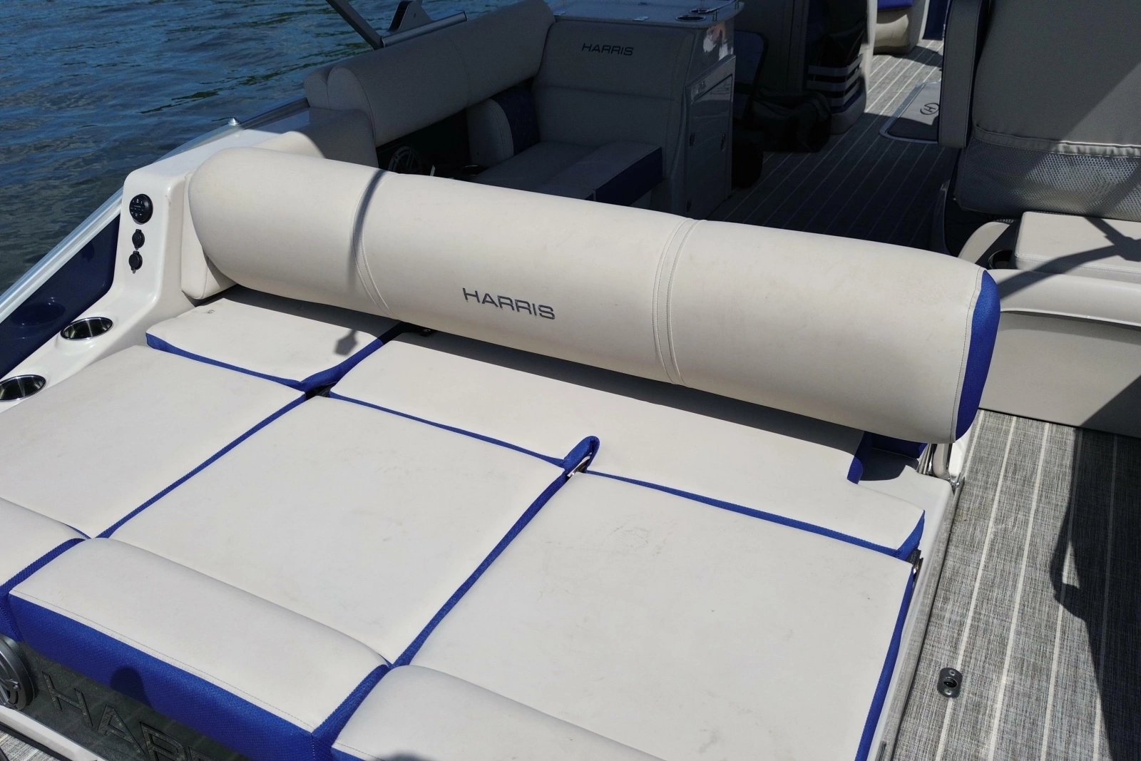 2022 Harris Grand Mariner 250