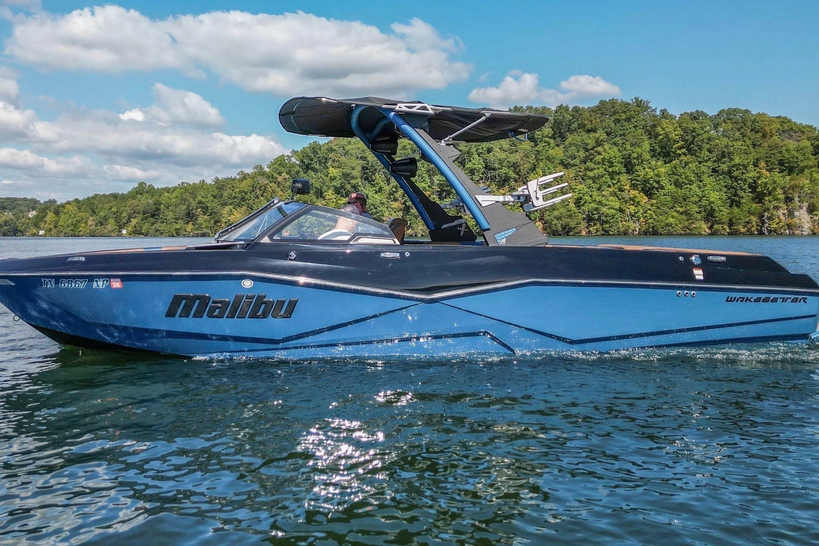 2022 Malibu Wakesetter 25 LSV