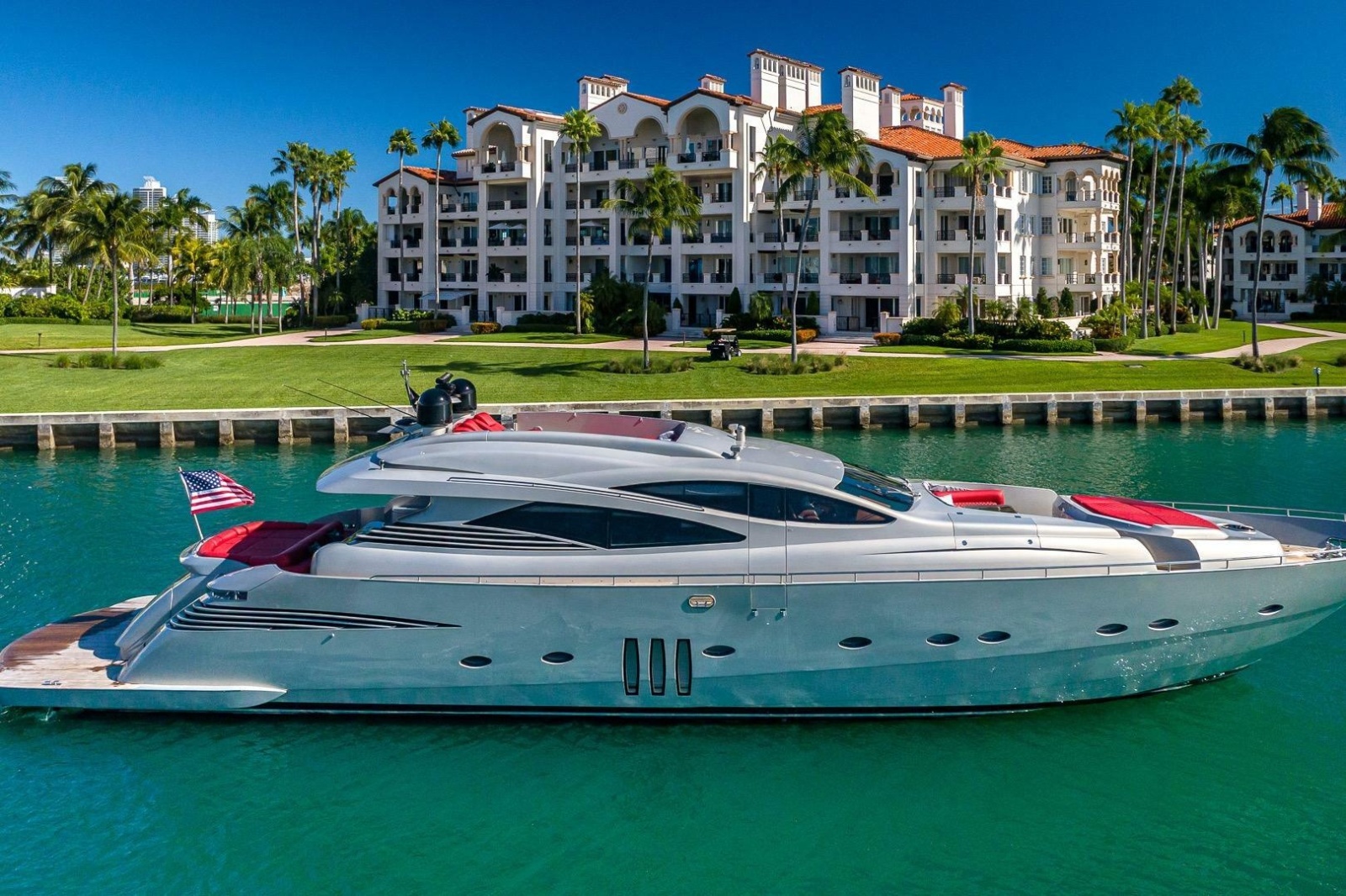 2008 Pershing 90