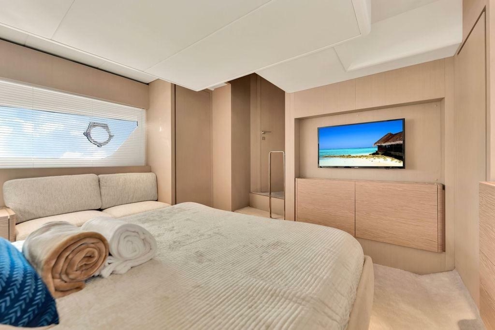 2021 Ferretti Yachts 500