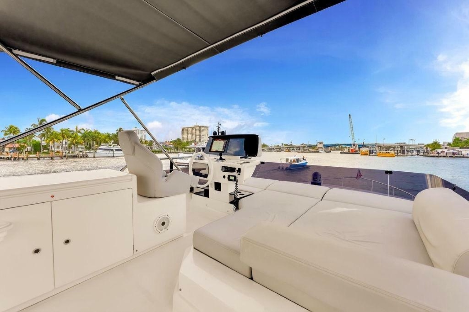 2021 Ferretti Yachts 500