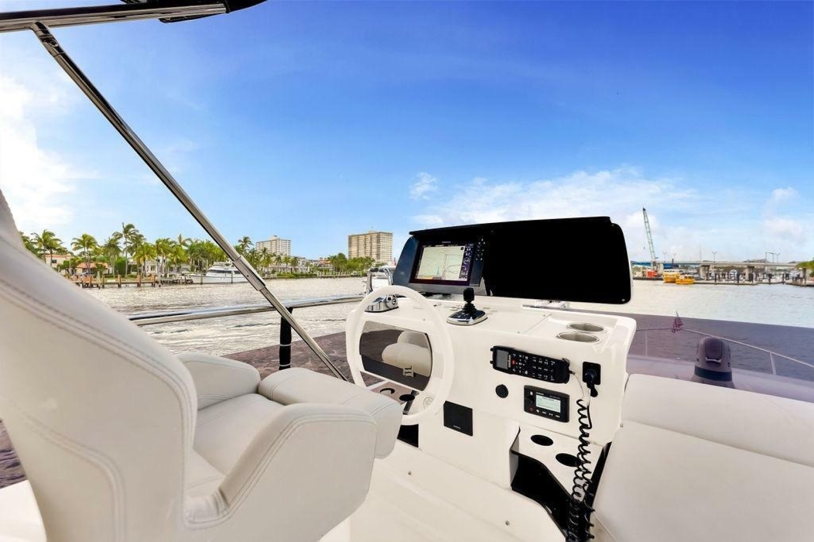 2021 Ferretti Yachts 500