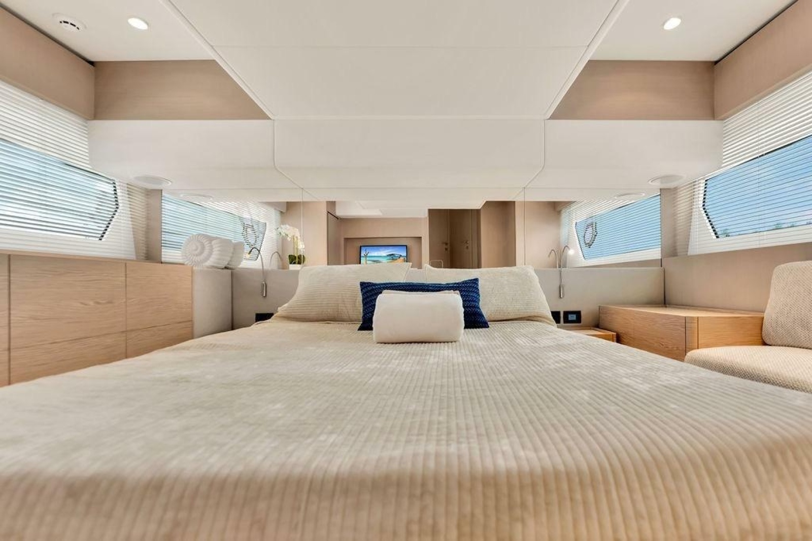 2021 Ferretti Yachts 500