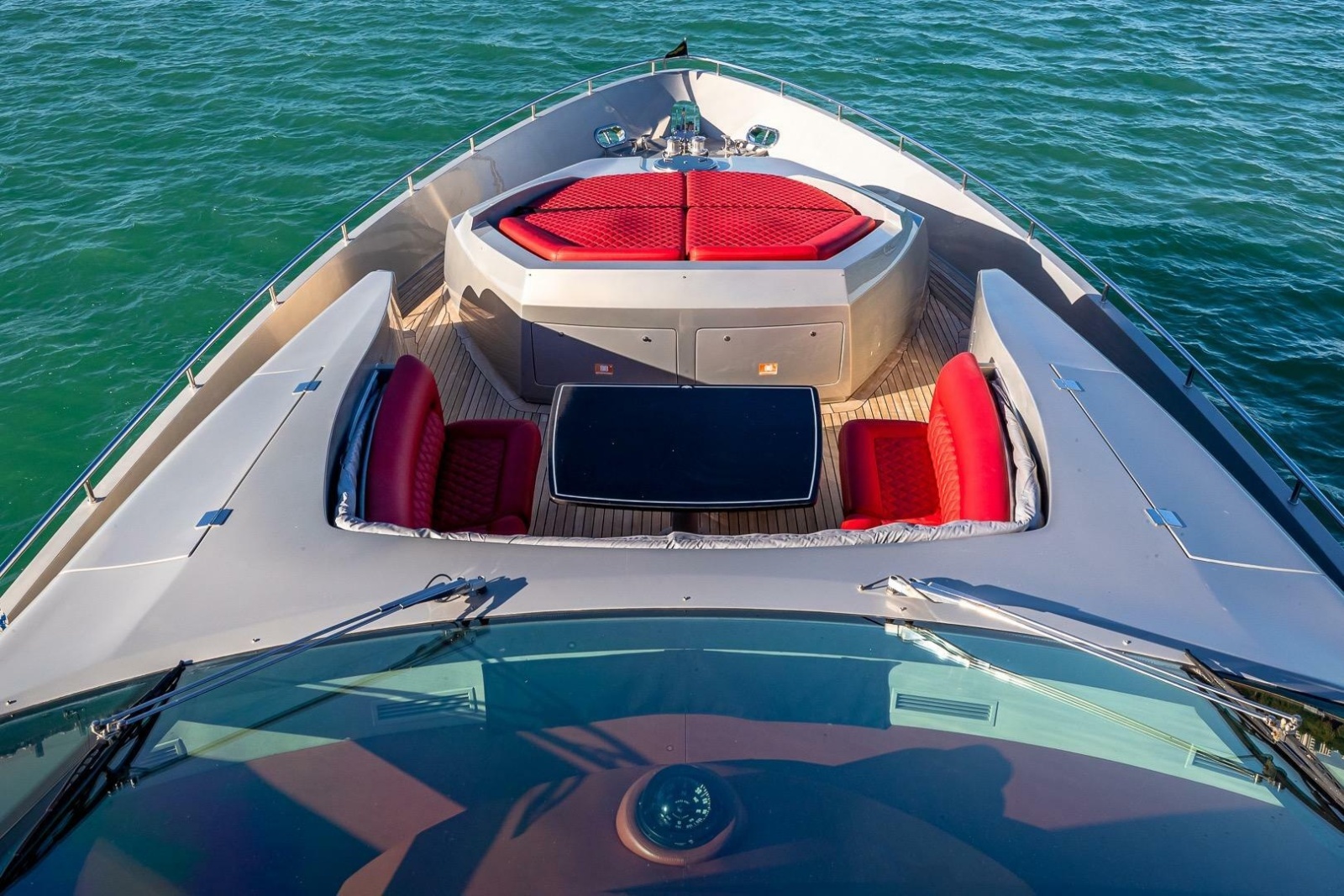 2008 Pershing 90