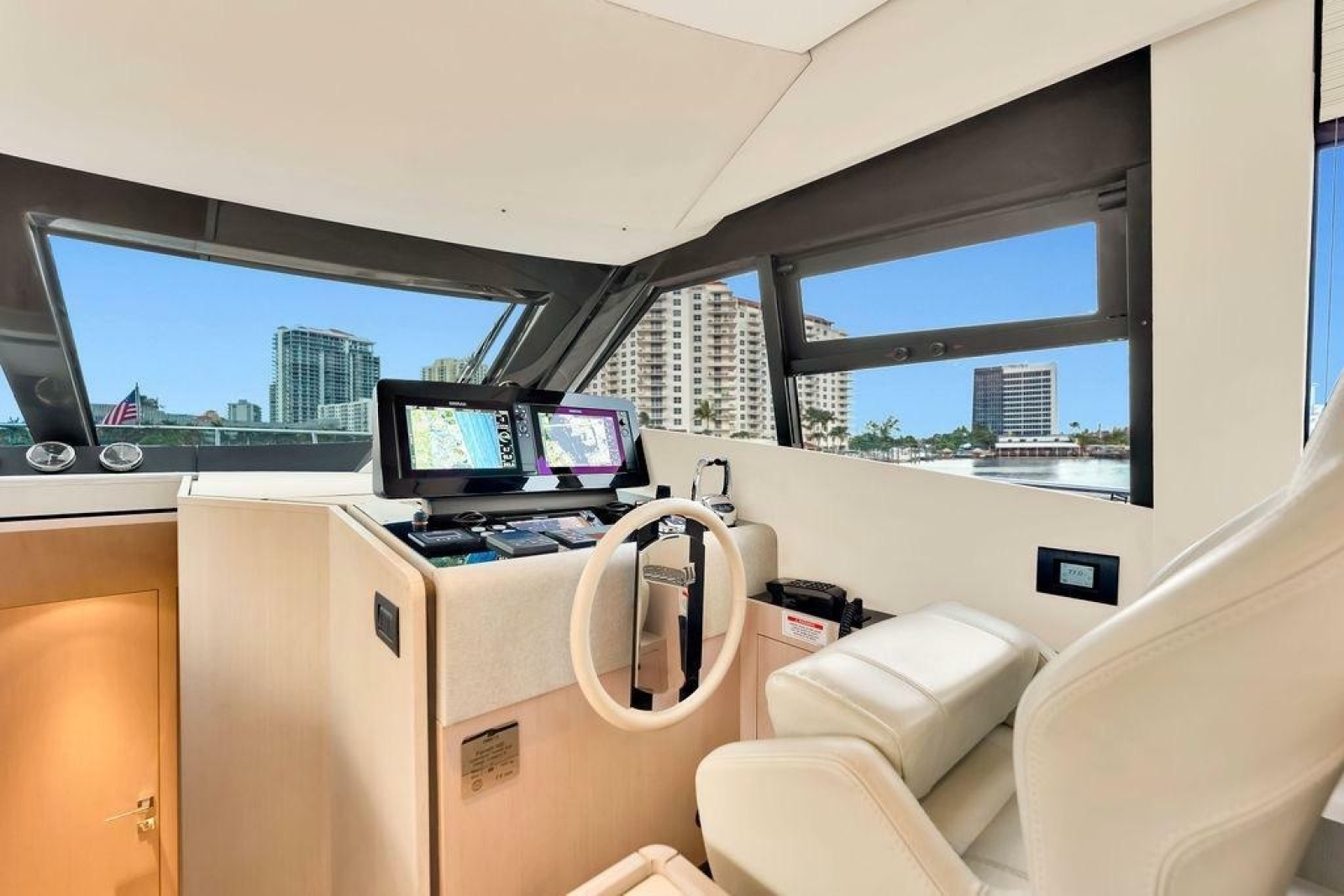 2021 Ferretti Yachts 500