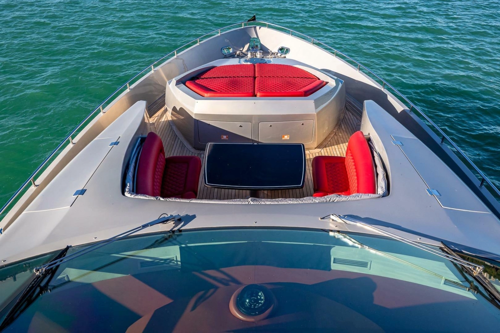 2008 Pershing 90