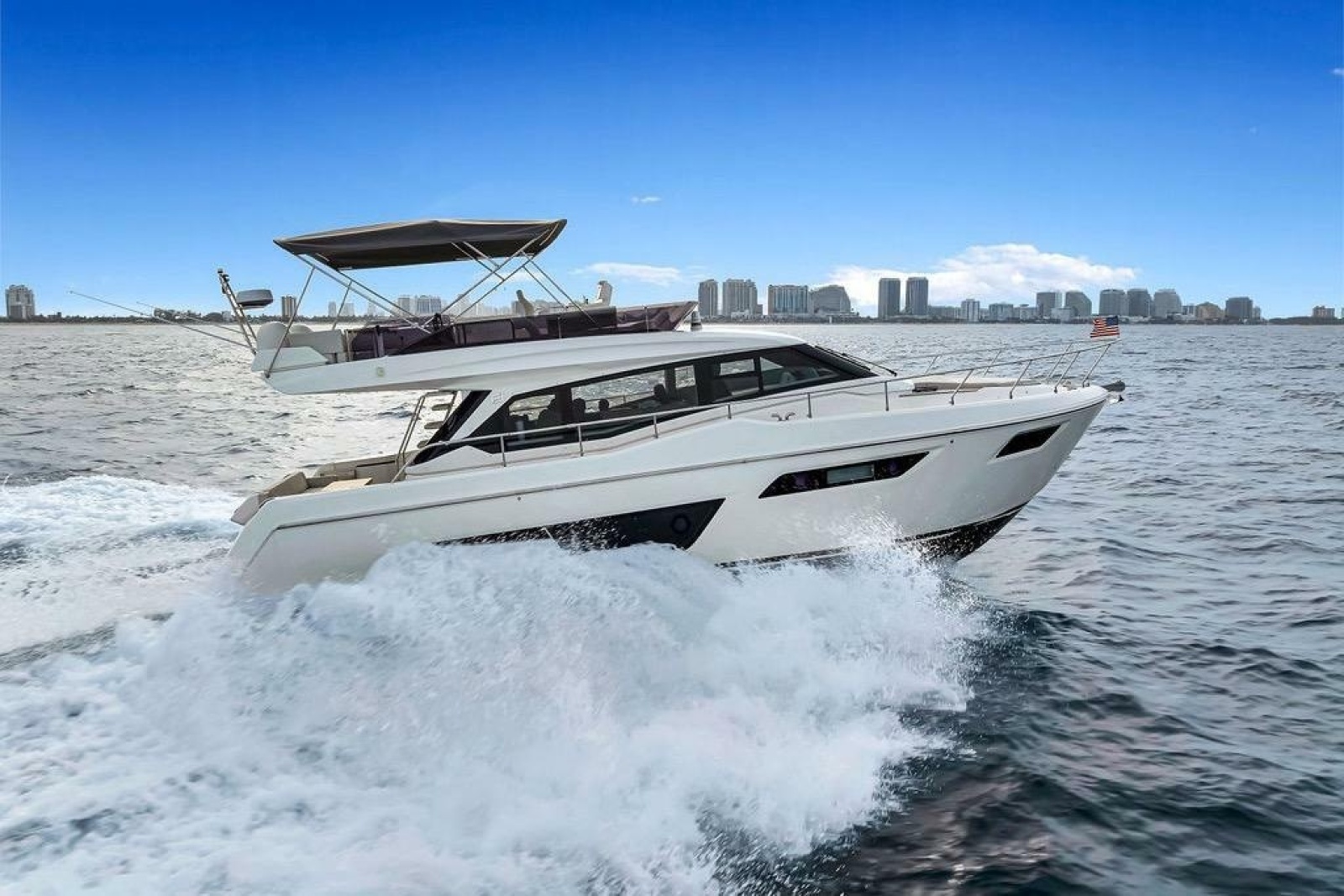2021 Ferretti Yachts 500