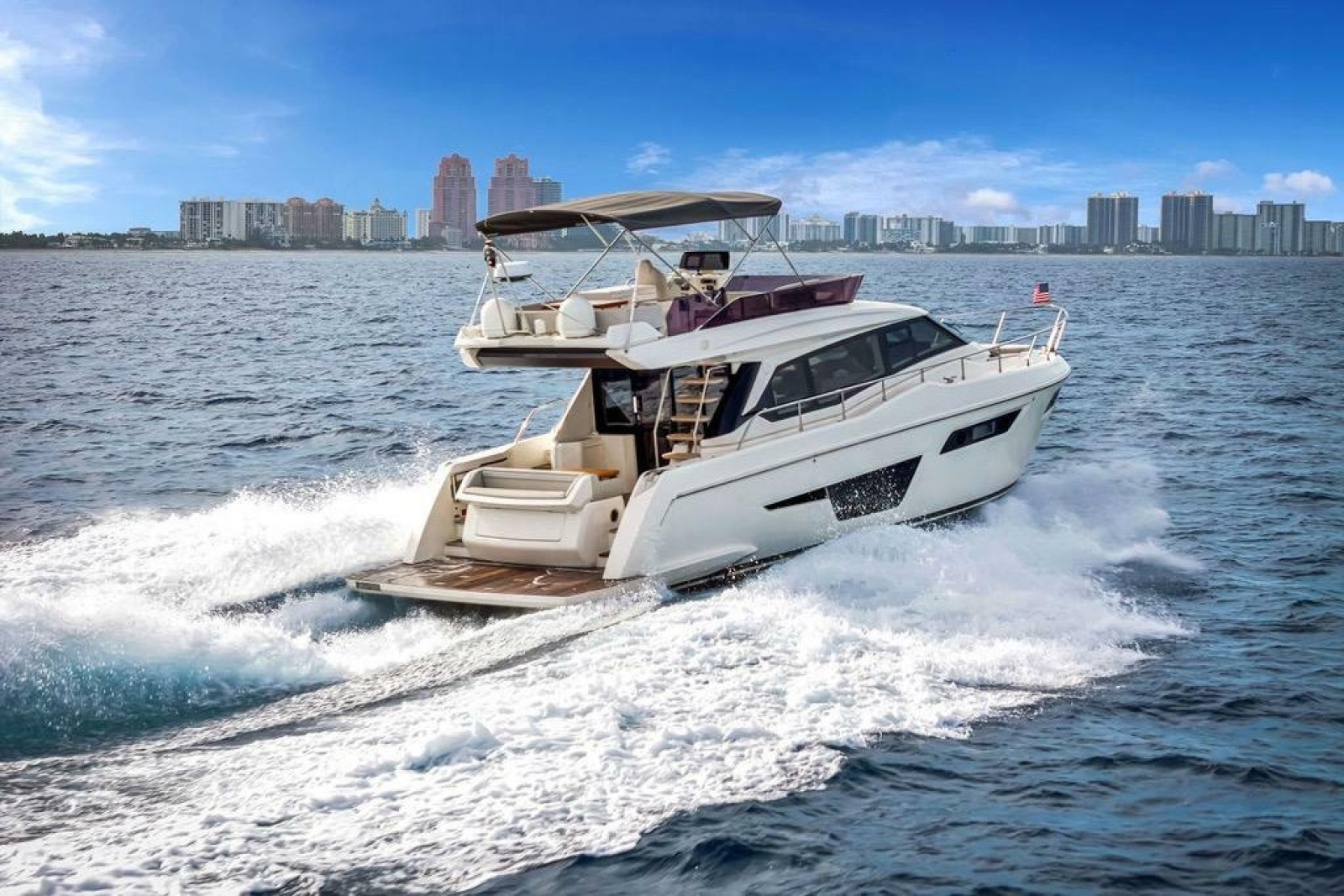 2021 Ferretti Yachts 500