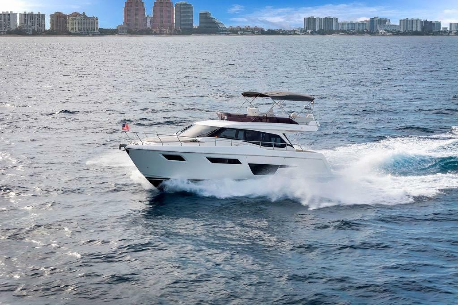 2021 Ferretti Yachts 500