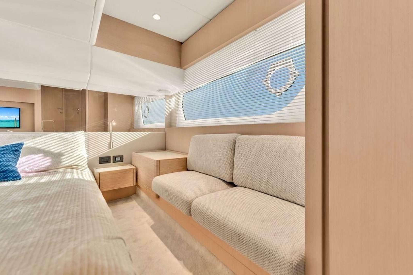 2021 Ferretti Yachts 500