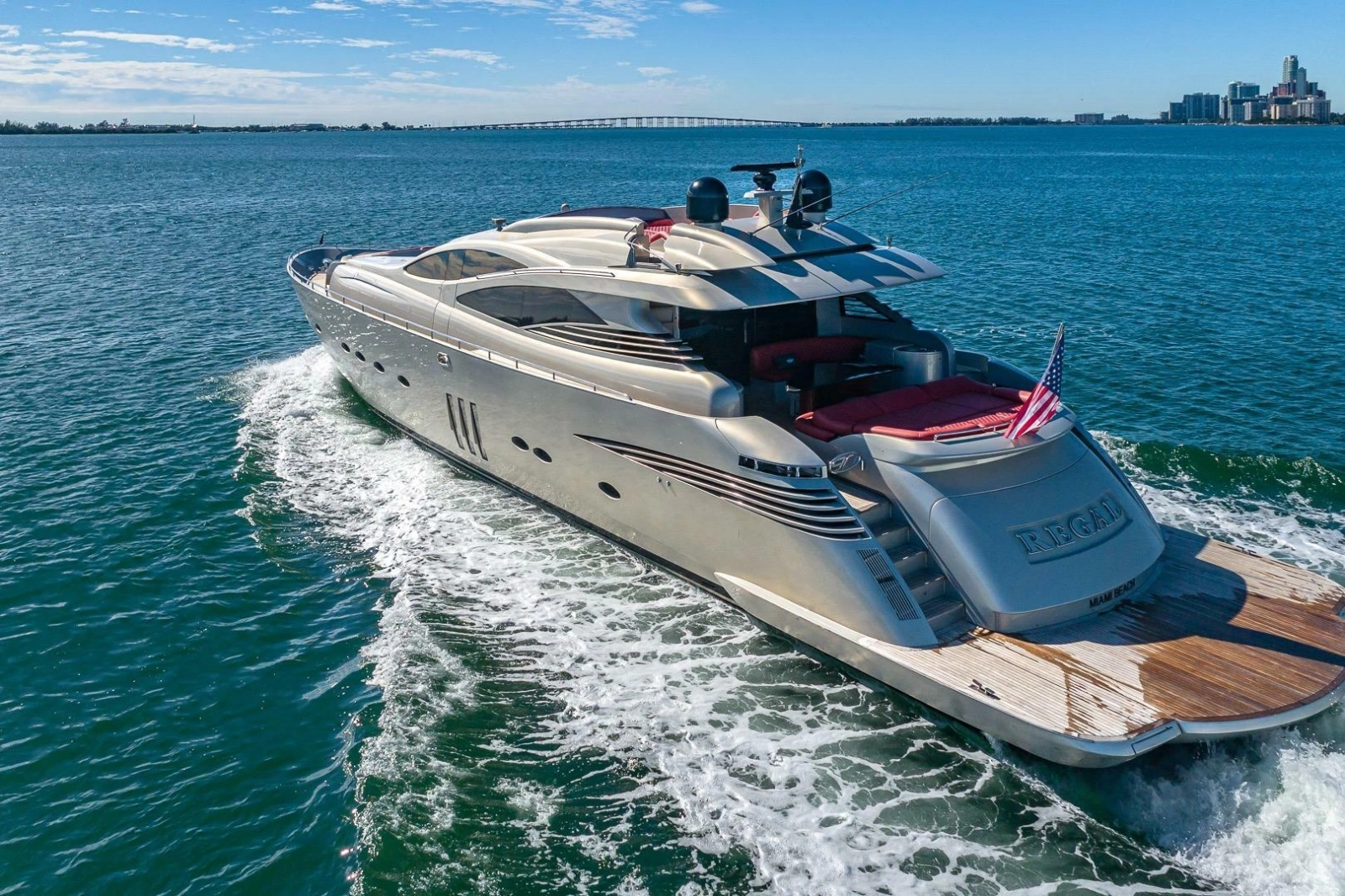 2008 Pershing 90
