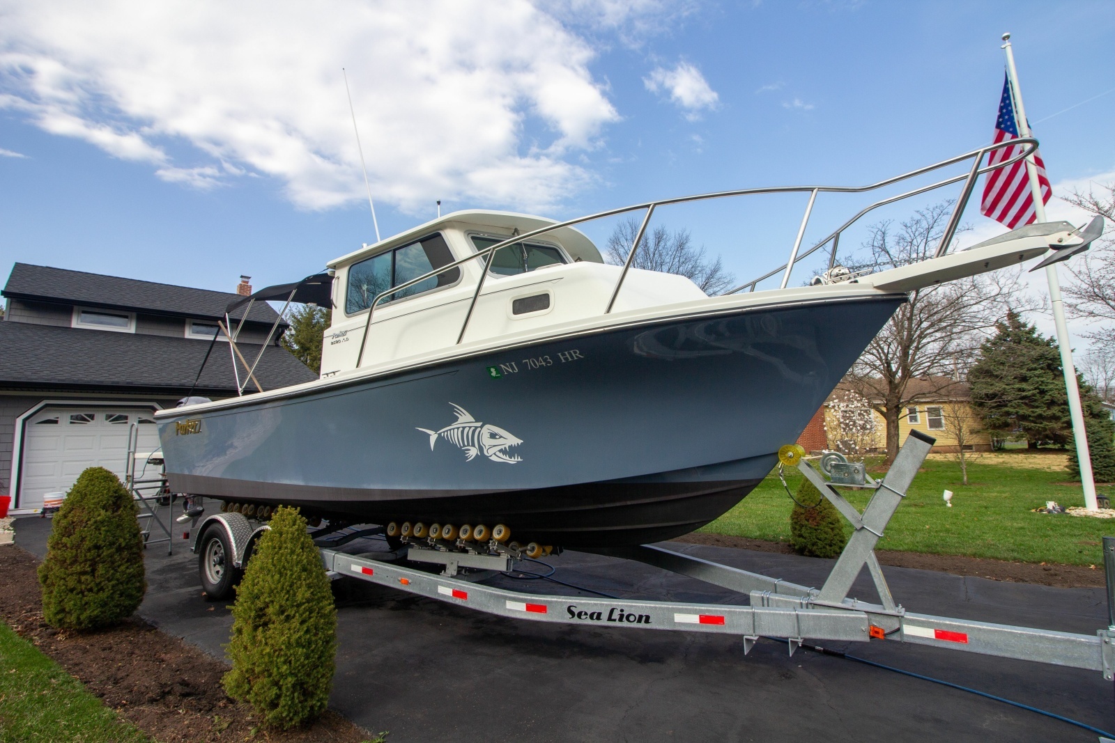2022 Parker 2520 XLD Sport Cabin