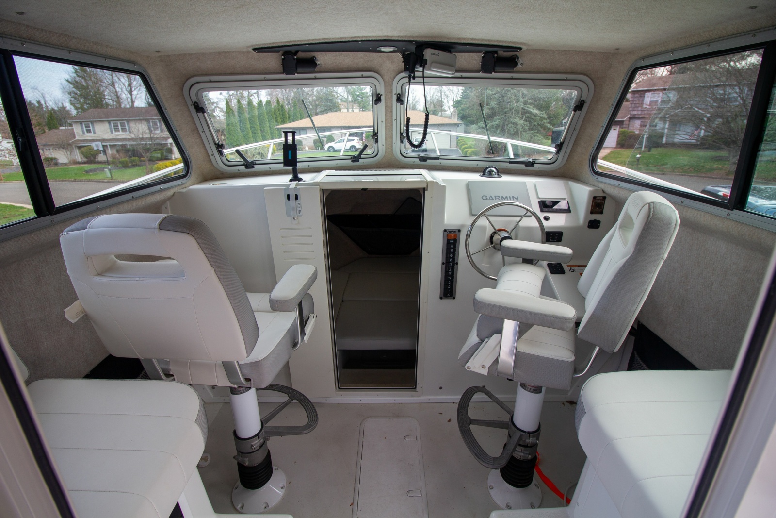 2022 Parker 2520 XLD Sport Cabin