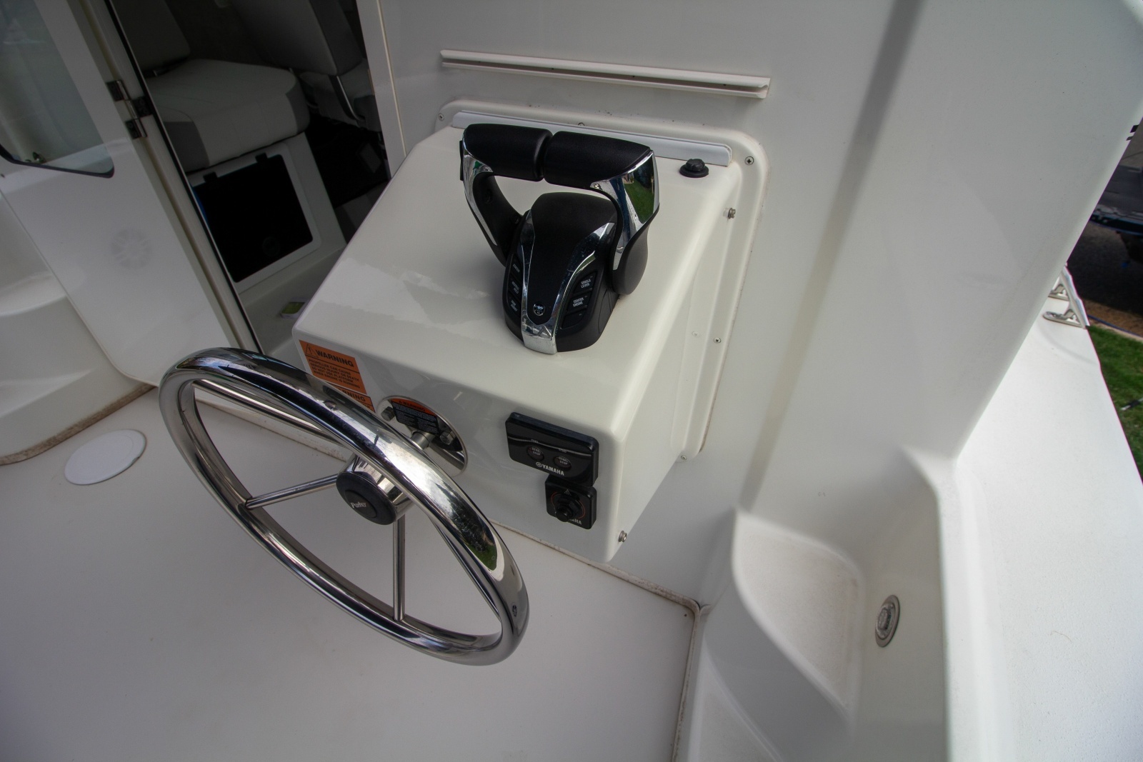 2022 Parker 2520 XLD Sport Cabin