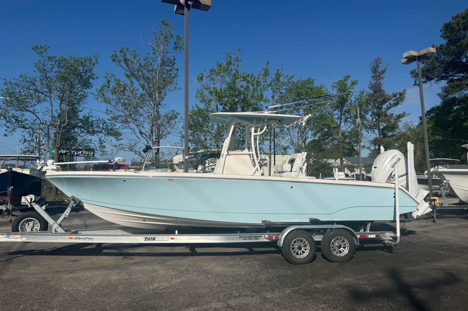 2022 Pathfinder 2700 Open