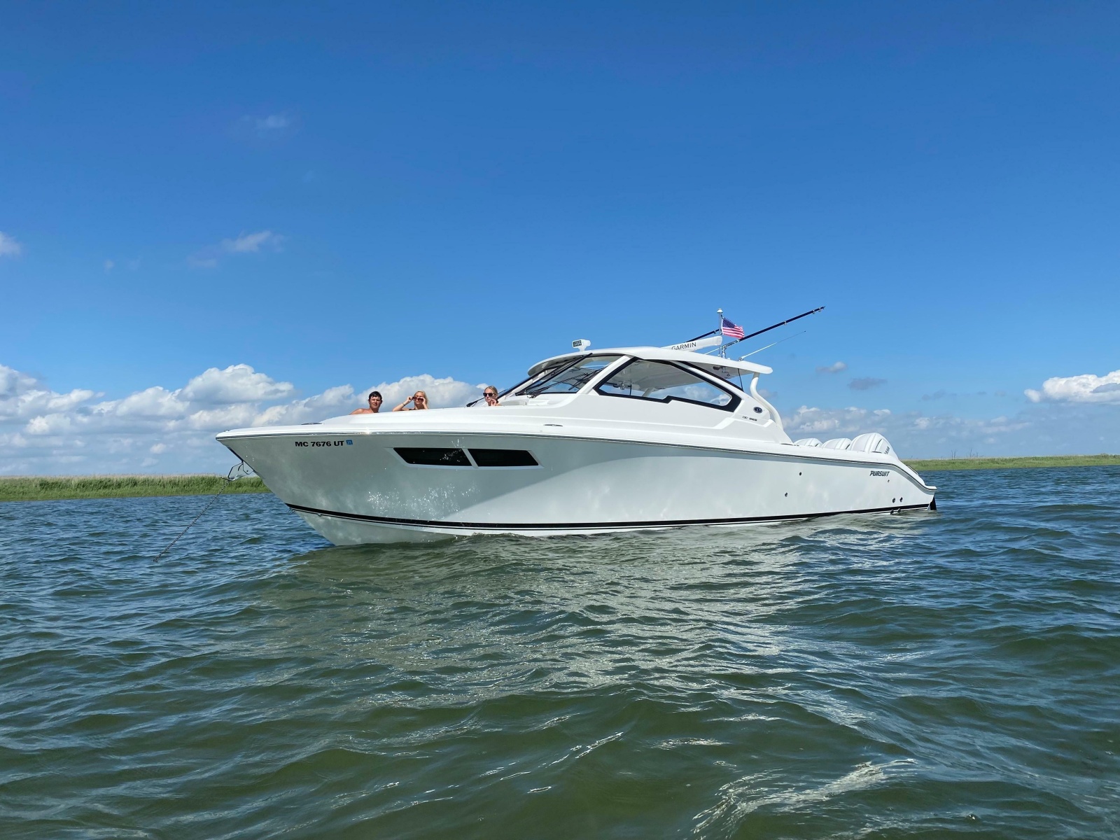2022 Pursuit DC 365 Dual Console
