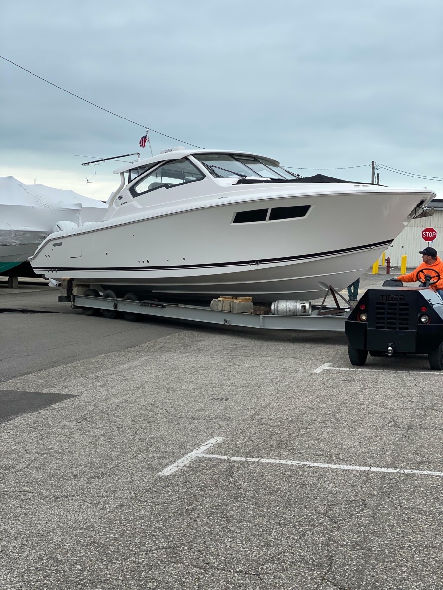 2022 Pursuit DC 365 Dual Console