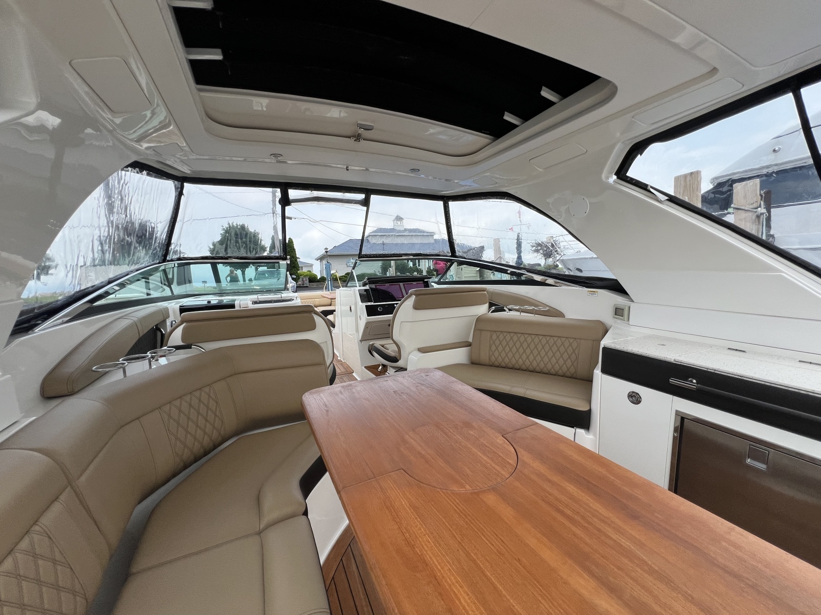 2020 Sea Ray 350 SLX