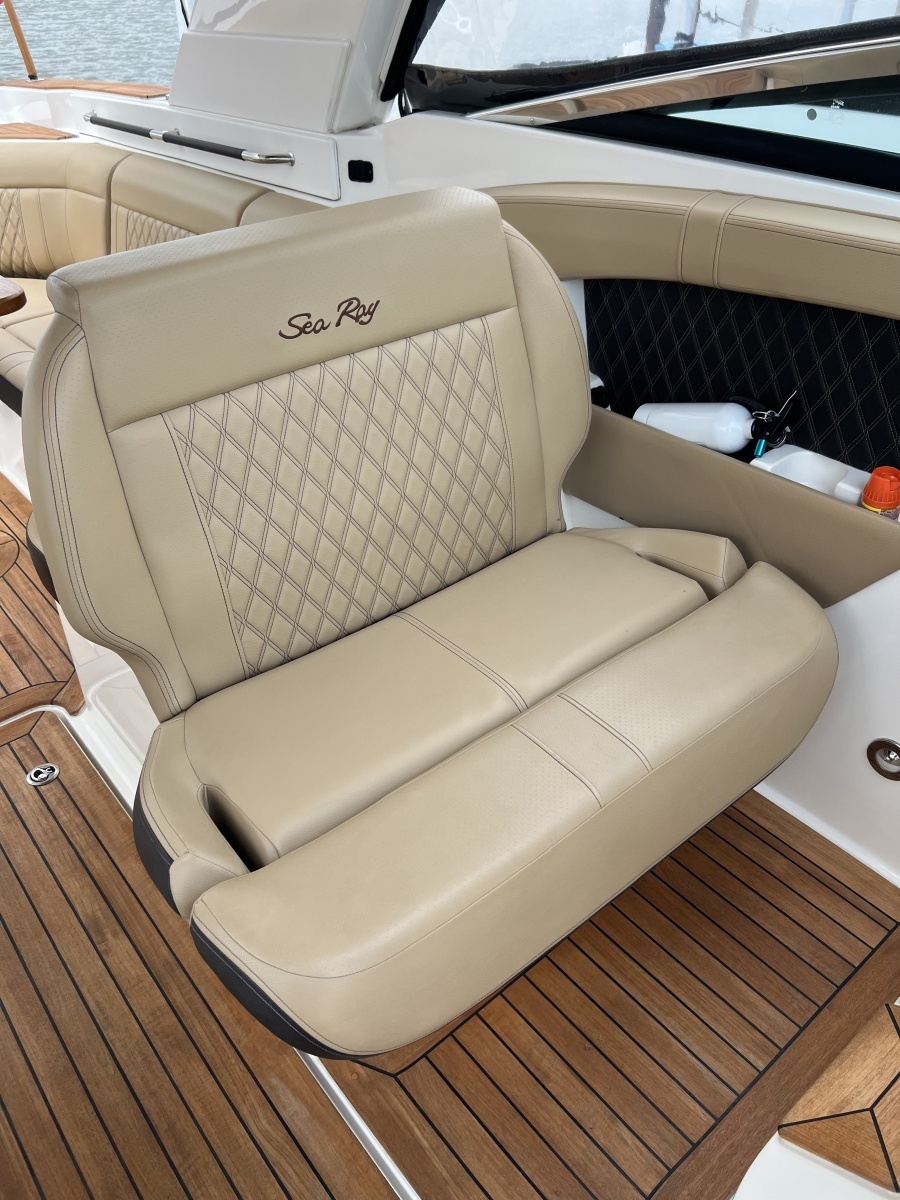 2020 Sea Ray 350 SLX
