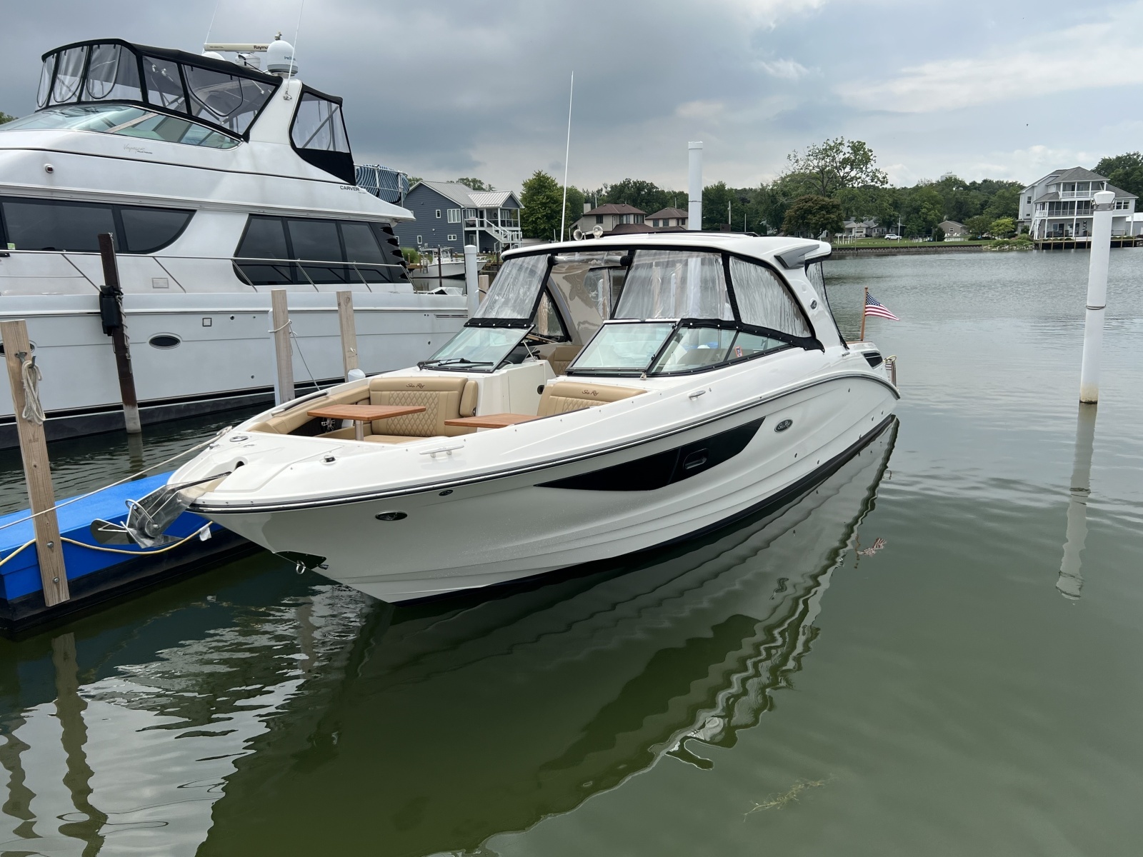 2020 Sea Ray 350 SLX