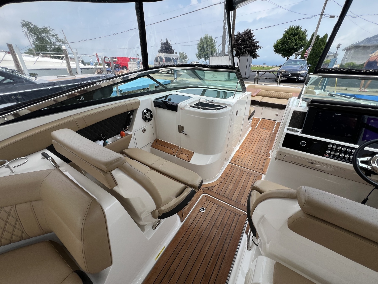 2020 Sea Ray 350 SLX