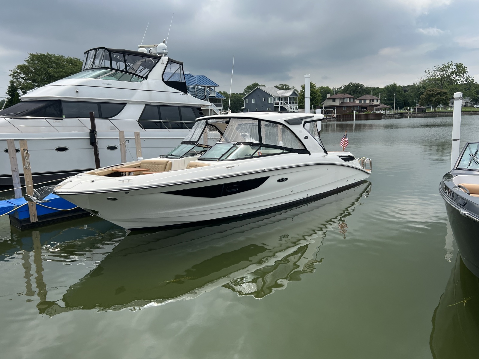 2020 Sea Ray 350 SLX