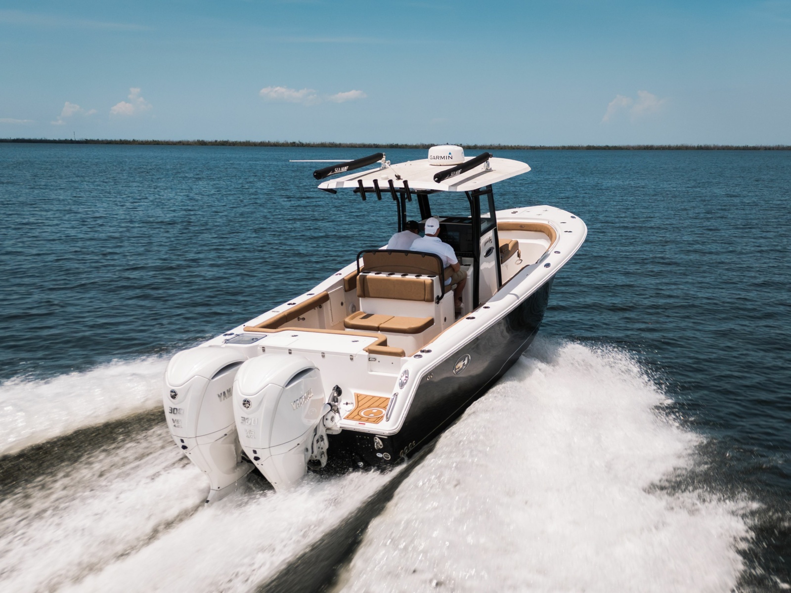 2022 Sea Hunt Gamefish 30 Coffin Box
