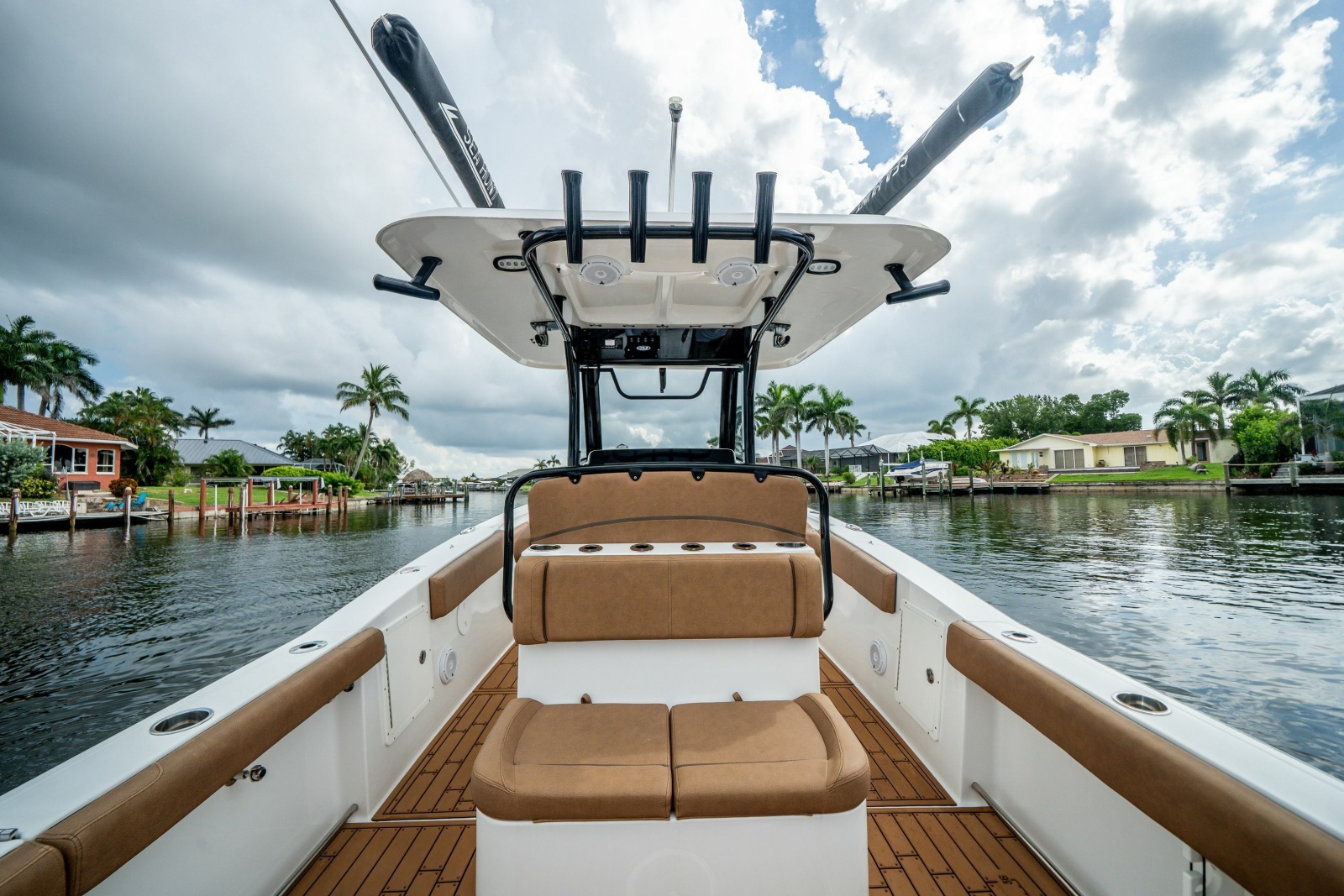 2022 Sea Hunt Gamefish 30CB