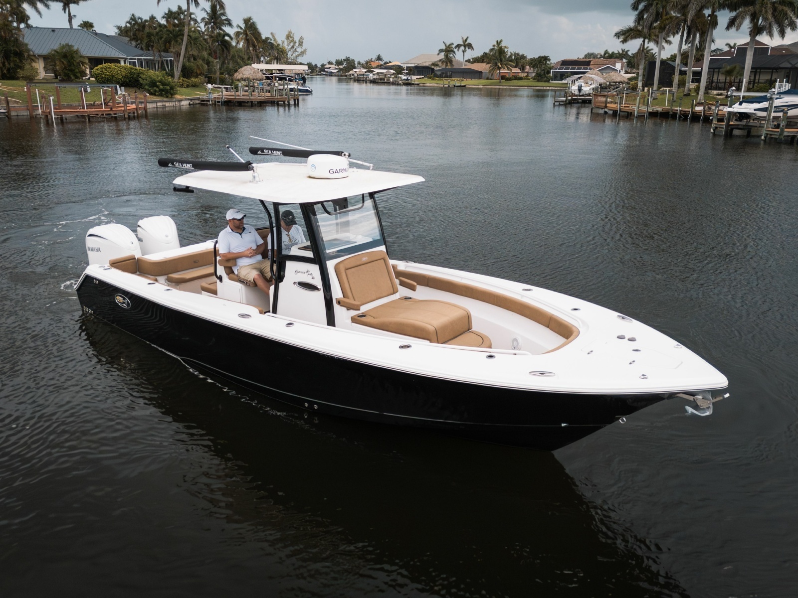 2022 Sea Hunt Gamefish 30 Coffin Box