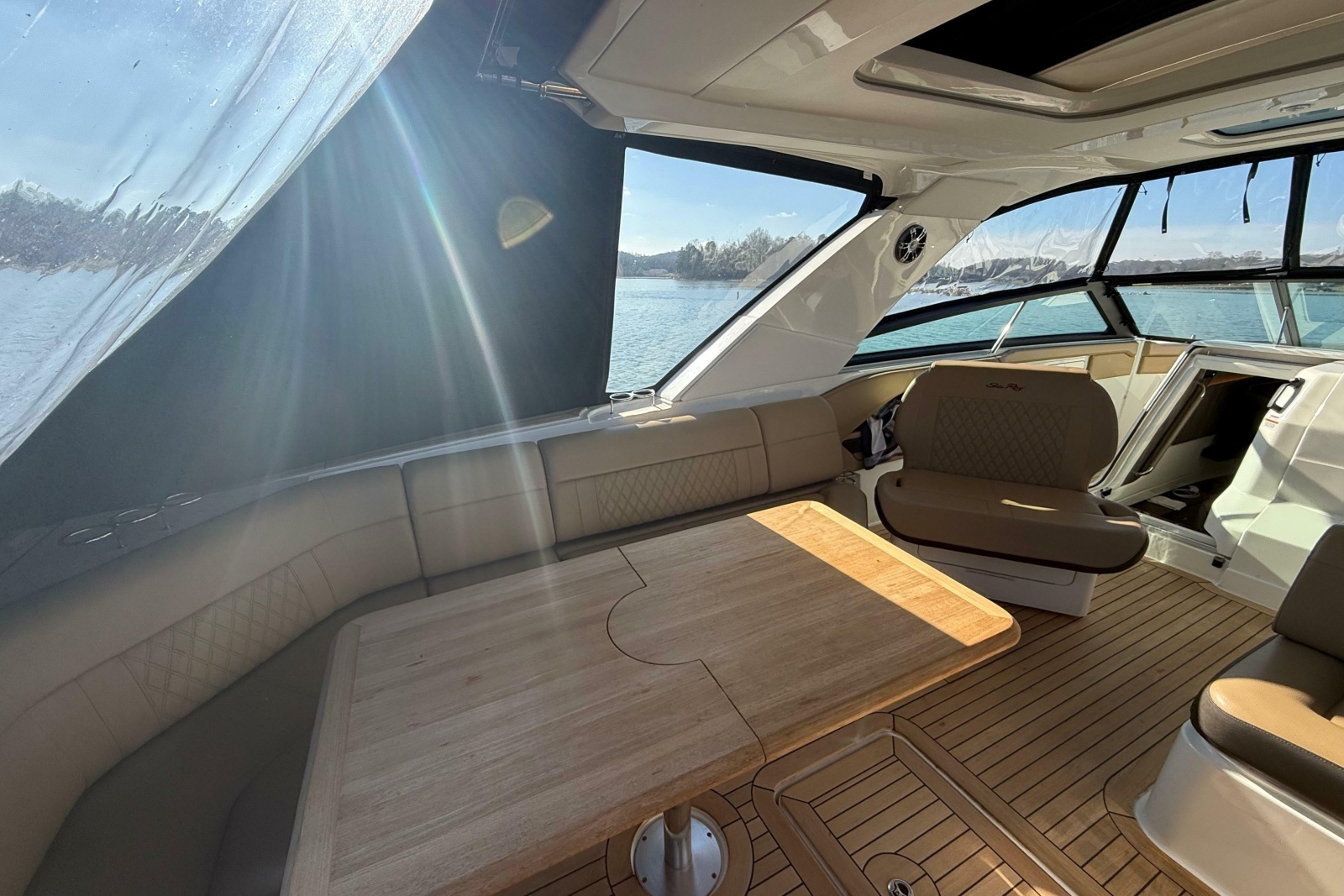 2022 Sea Ray SLX 400