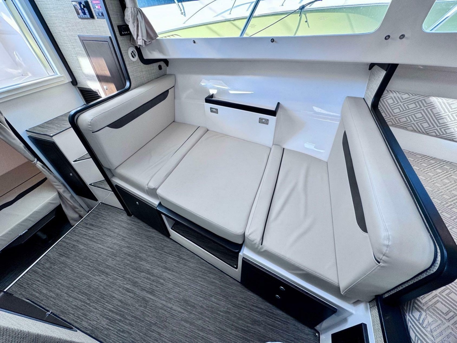 2022 Stamas 370 Aegean