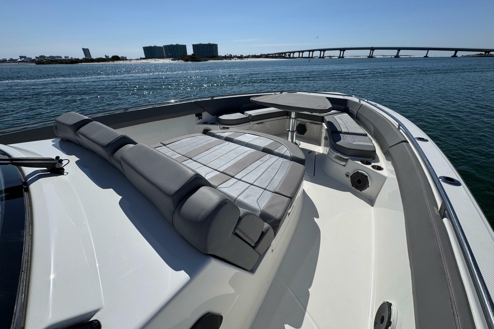 2021 Boston Whaler 420 Outrage
