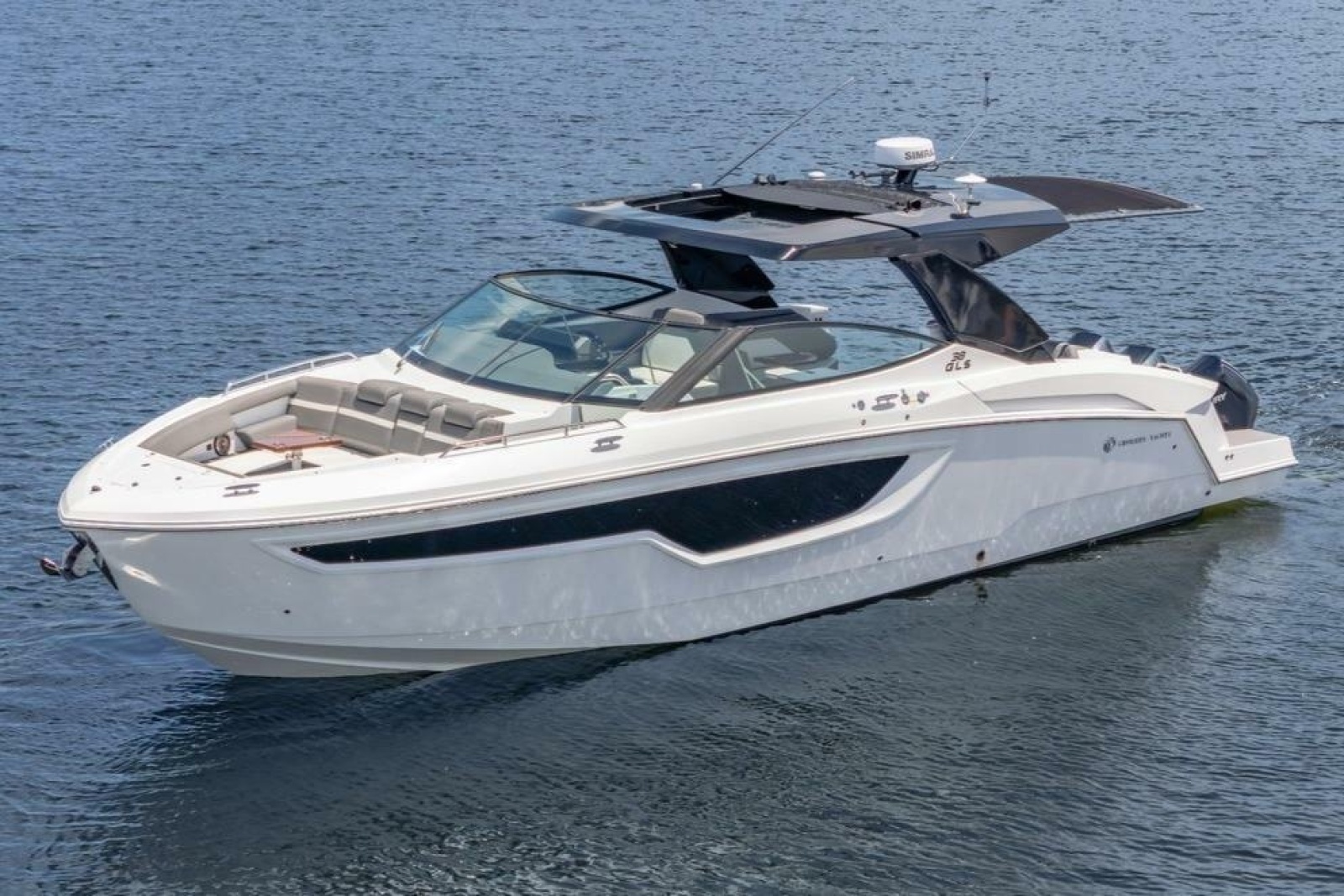 2021 Cruisers Yachts 38 GLS OB