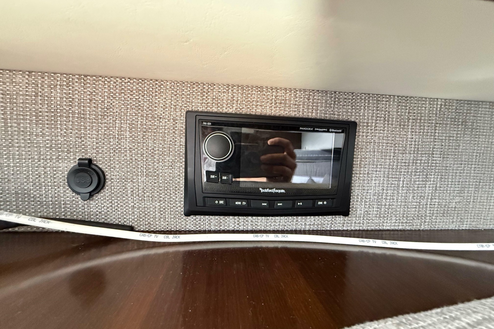 2021 Cruisers Yachts 38 GLS OB