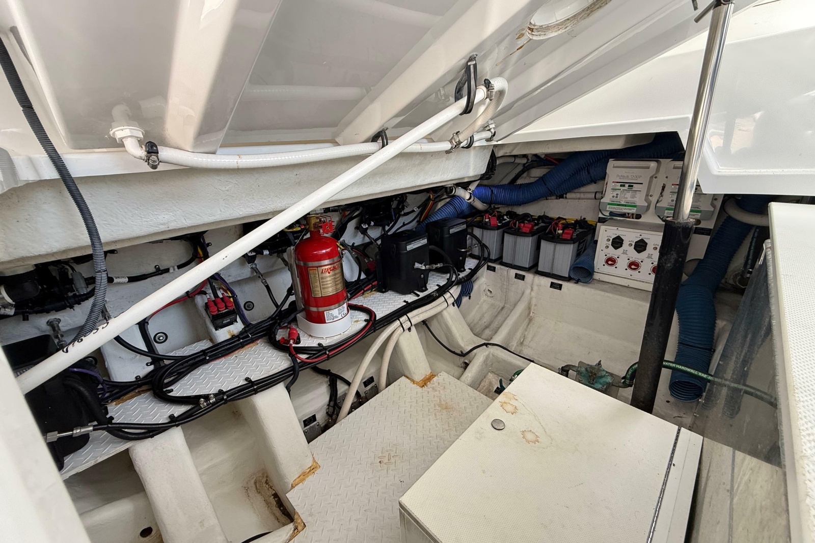 2021 Cruisers Yachts 38 GLS OB