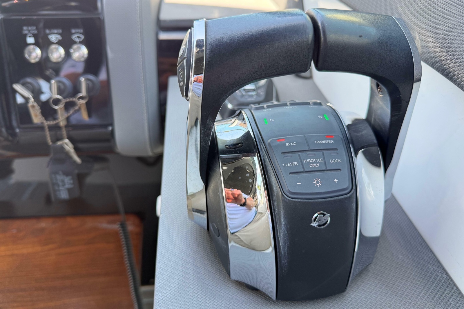 2021 Cruisers Yachts 38 GLS OB